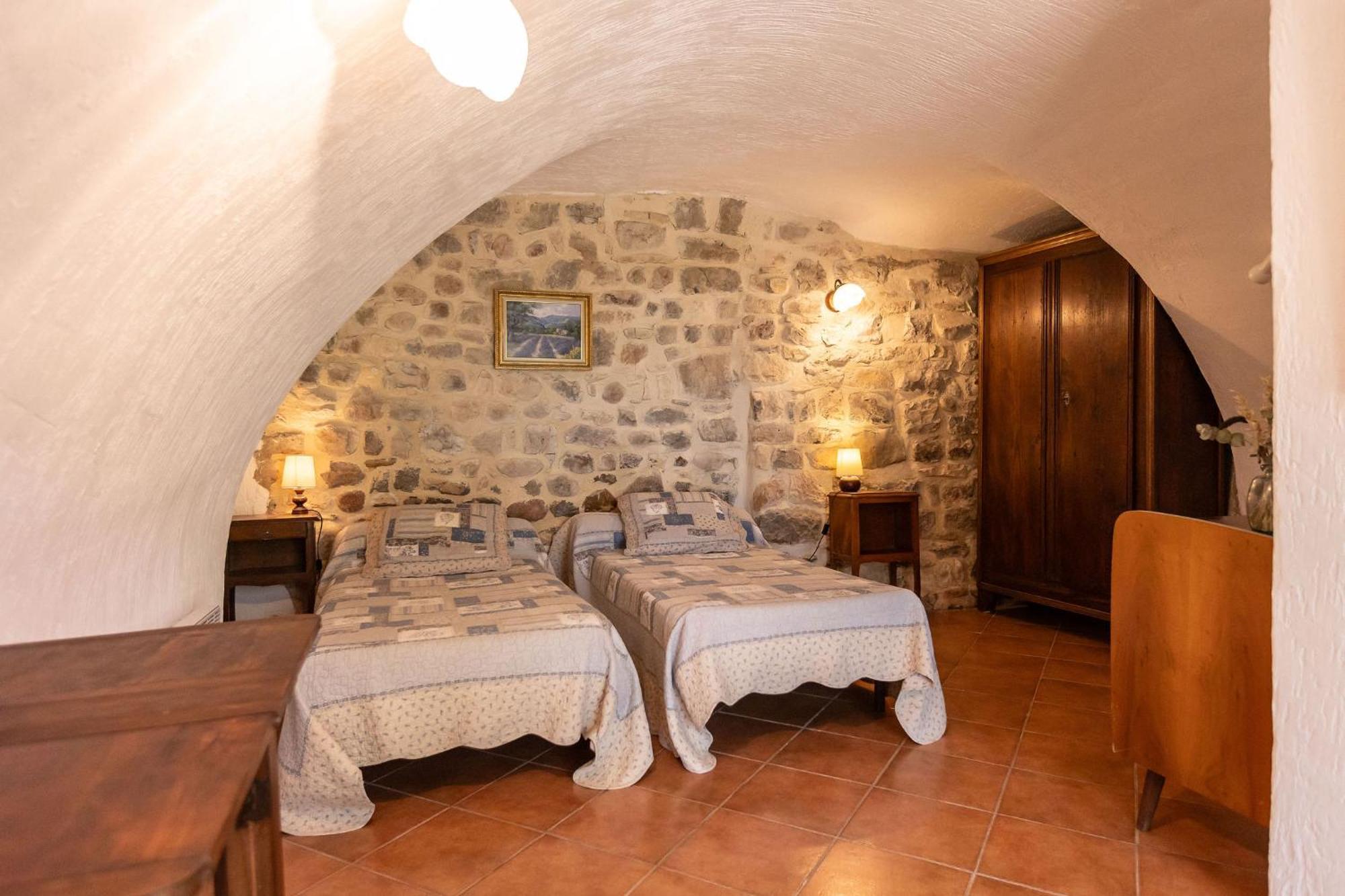 Hotel Les Monteils Grospierres Zewnętrze zdjęcie