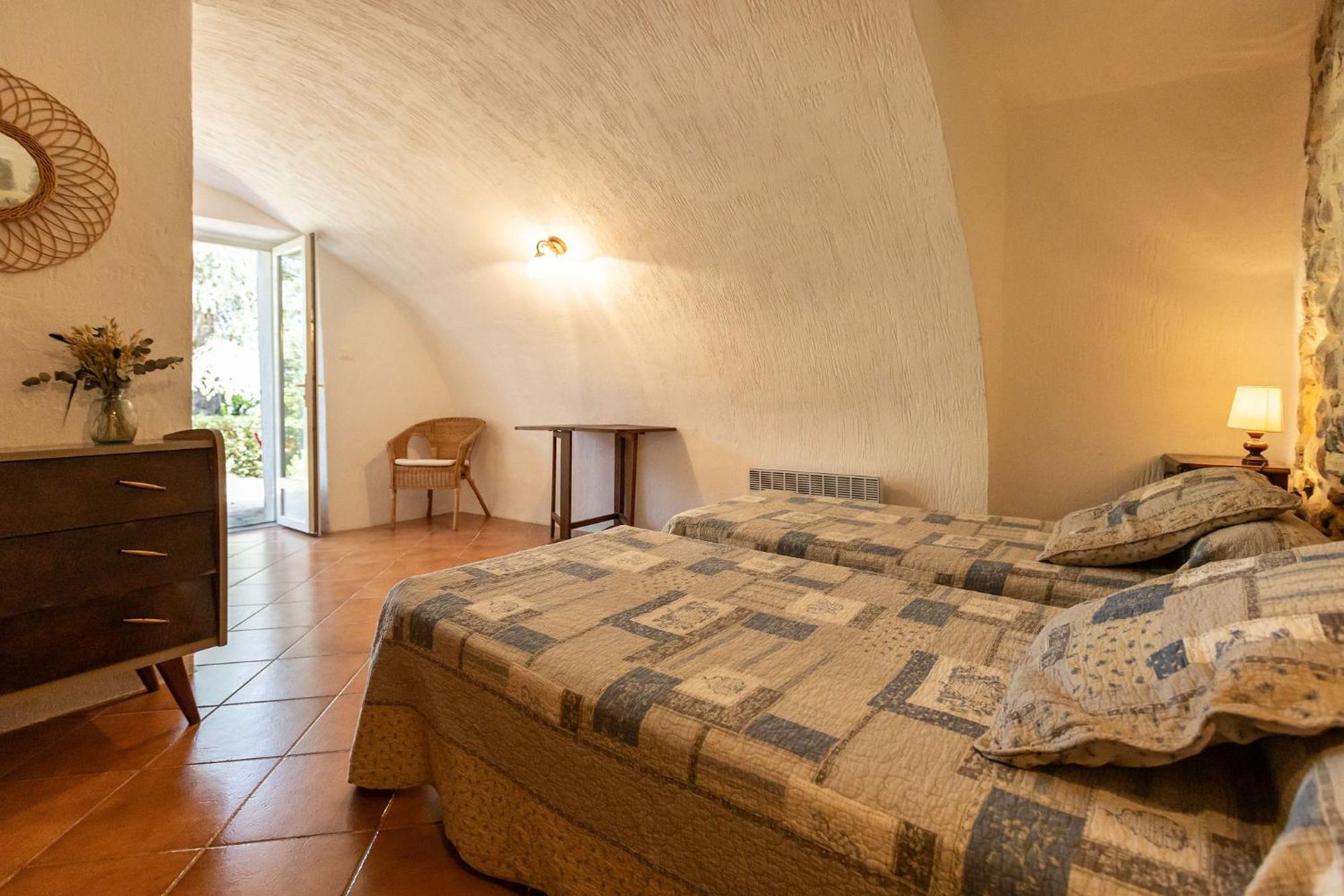Hotel Les Monteils Grospierres Zewnętrze zdjęcie